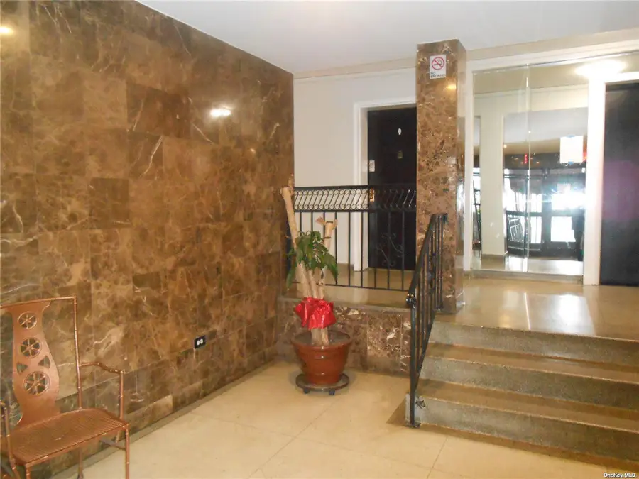 131-11 Kew Gardens Road #2E, Kew Gardens, NY 11418 - Image #2