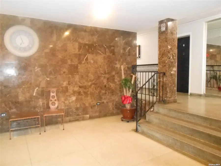 131-11 Kew Gardens Road #2E, Kew Gardens, NY 11418 - Image #3