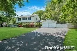 16 Seabrook Lane, Stony Brook, NY 11790 - Image #1