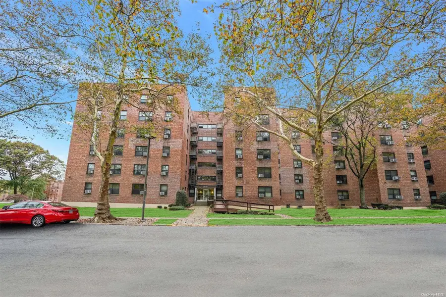 212-03 75th Avenue #2C, Oakland Gardens, NY 11364 - Image #3