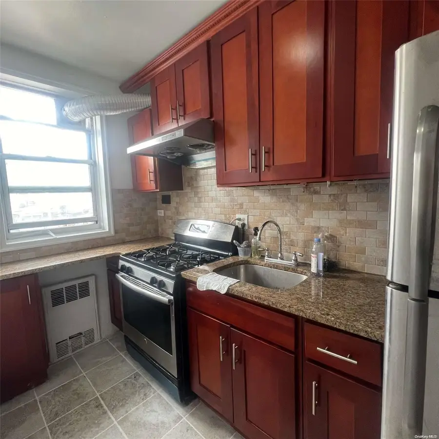 63-45 Saunders Street #2D, Rego Park, NY 11374 - Image #2