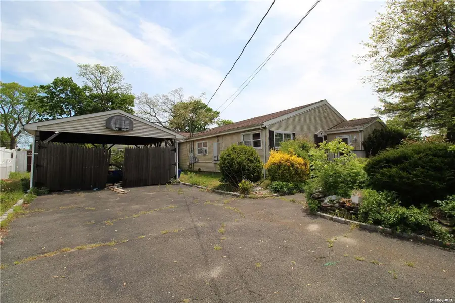 2221 Julia Goldbach Avenue, Ronkonkoma, NY 11779 - Image #3