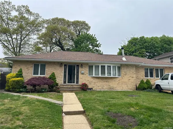 Address Withheld By Seller, Roosevelt, NY 11575