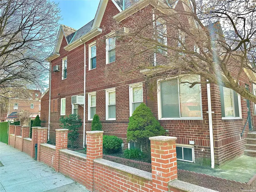 85-62 67th Drive, Rego Park, NY 11374 - Image #3