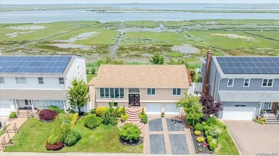 909 Gerry Avenue, Lido Beach, NY 11561 - Image #3