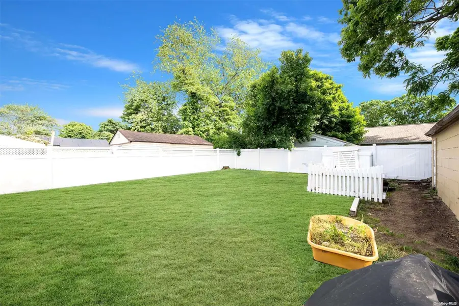 112 E Booker Avenue, Wyandanch, NY 11798 - Image #2