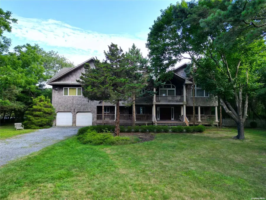 28 Club Lane, Remsenburg, NY 11960 - Image #2
