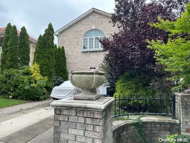 150-123 Powells Cove Boulevard, Whitestone, NY 11357 - Image #3