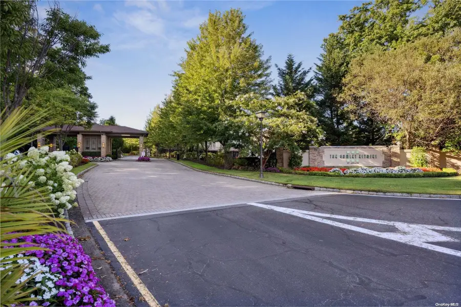 20 Kettlepond Road, Jericho, NY 11753 - Image #2