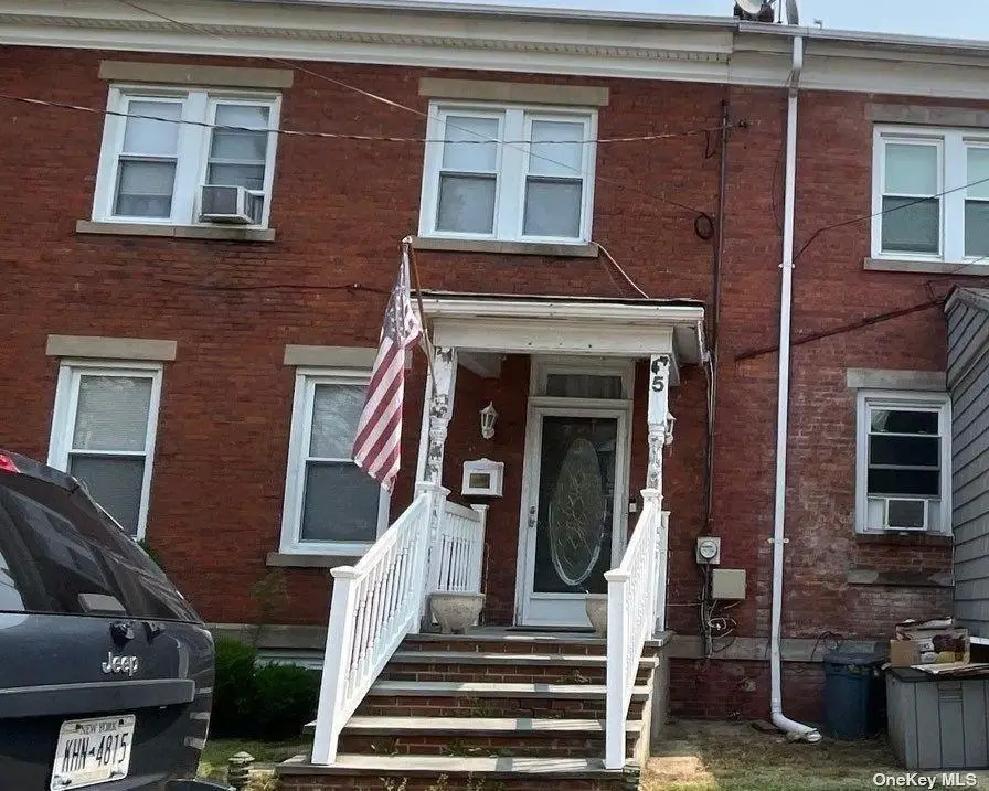 5 Columbia Street, Farmingdale, NY 11735 - Image #3