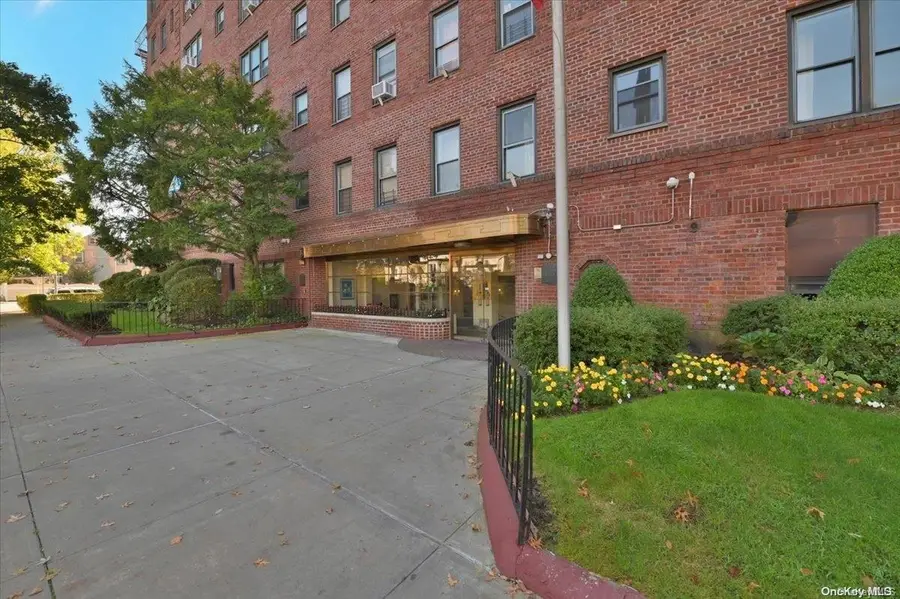 143-50 Hoover Avenue #219, Briarwood, NY 11435 - Image #2