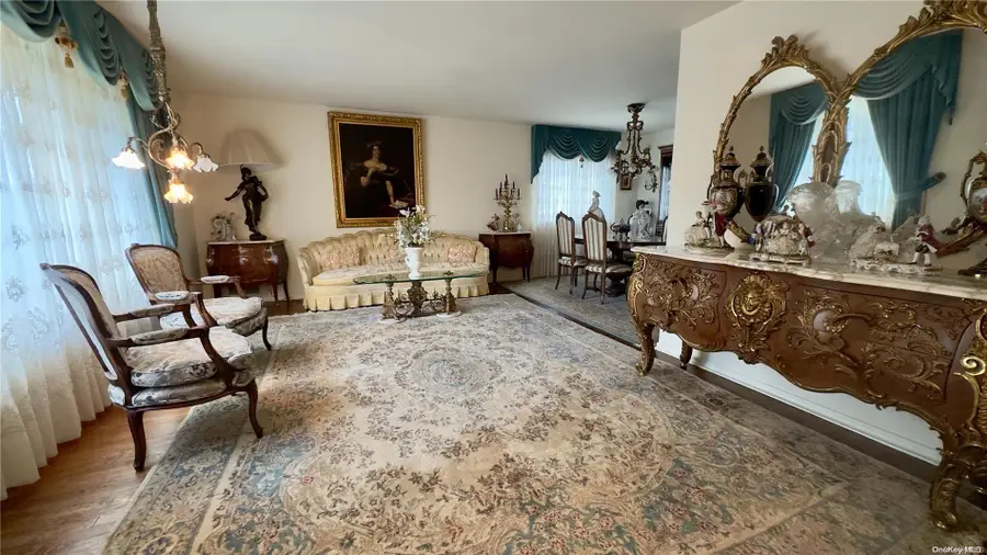 226-35 76th Road, Oakland Gardens, NY 11364 - Image #2