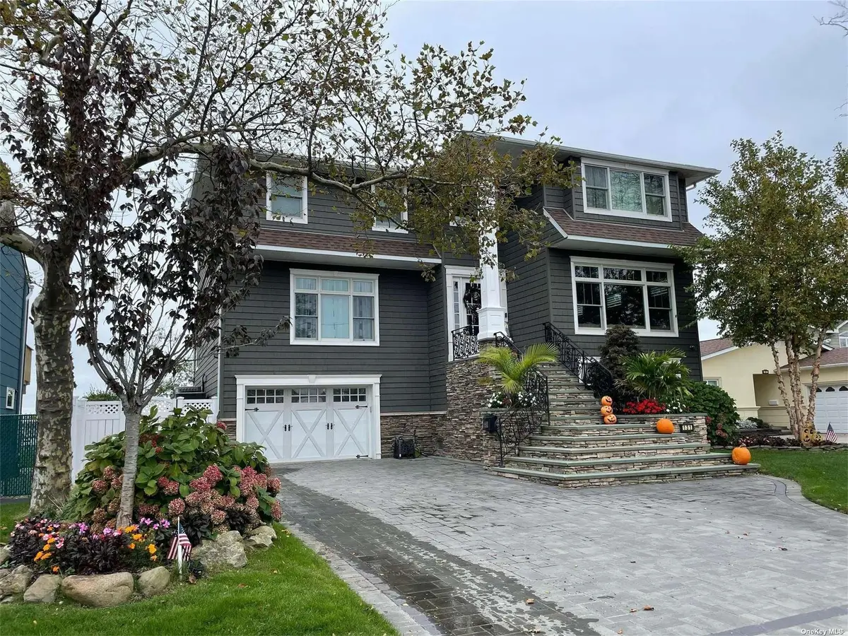 131 Island Parkway, Island Park, NY 11558 - Image #1