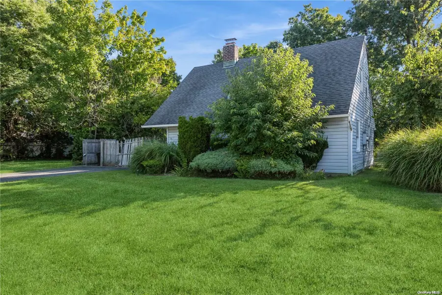 48 Bloomingdale Road, Levittown, NY 11756 - Image #2