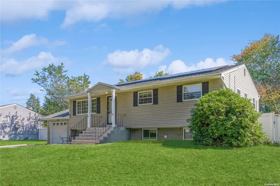 30 Yale Street, Port Jefferson Station, NY 11776 - Image #2