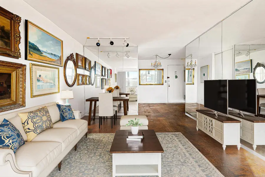 70-25 Yellowstone Boulevard #7S, Forest Hills, NY 11375 - #3