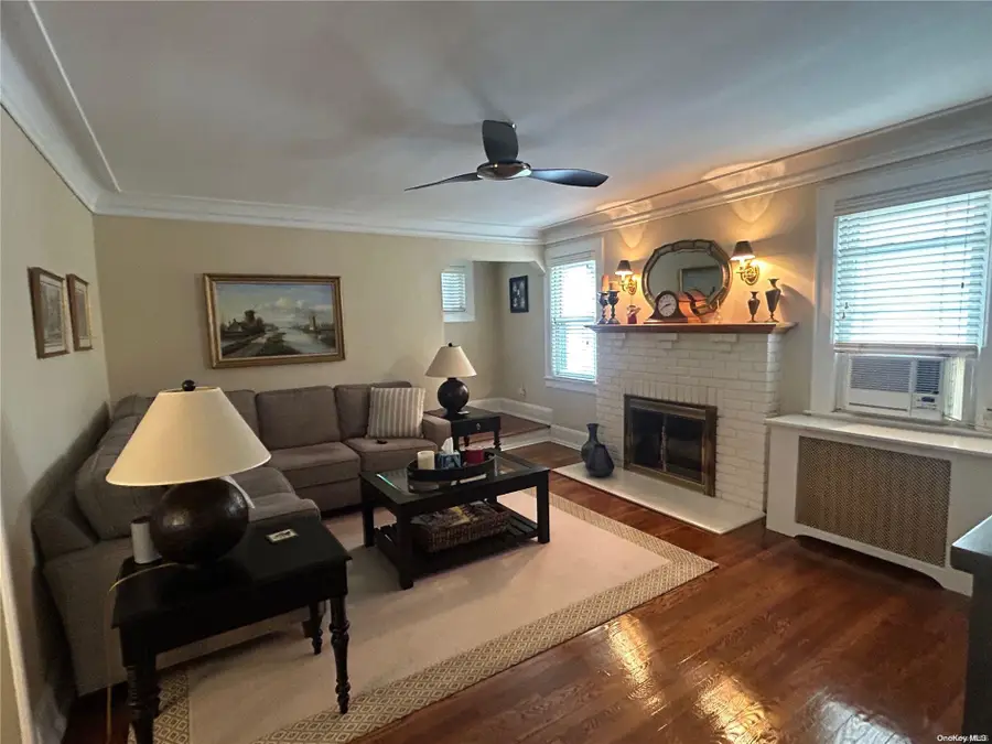 96 Millington Place, Mineola, NY 11501 - Image #3