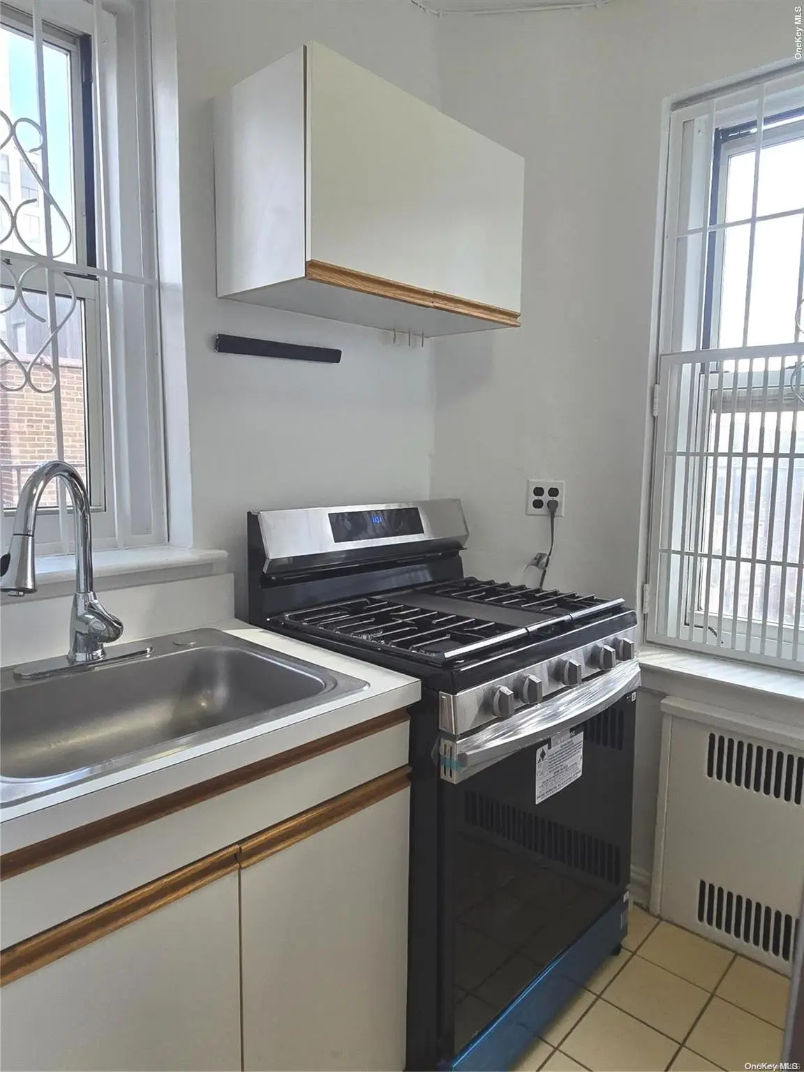 65-41 Booth St #6K, Rego Park, NY 11374 - Image #1