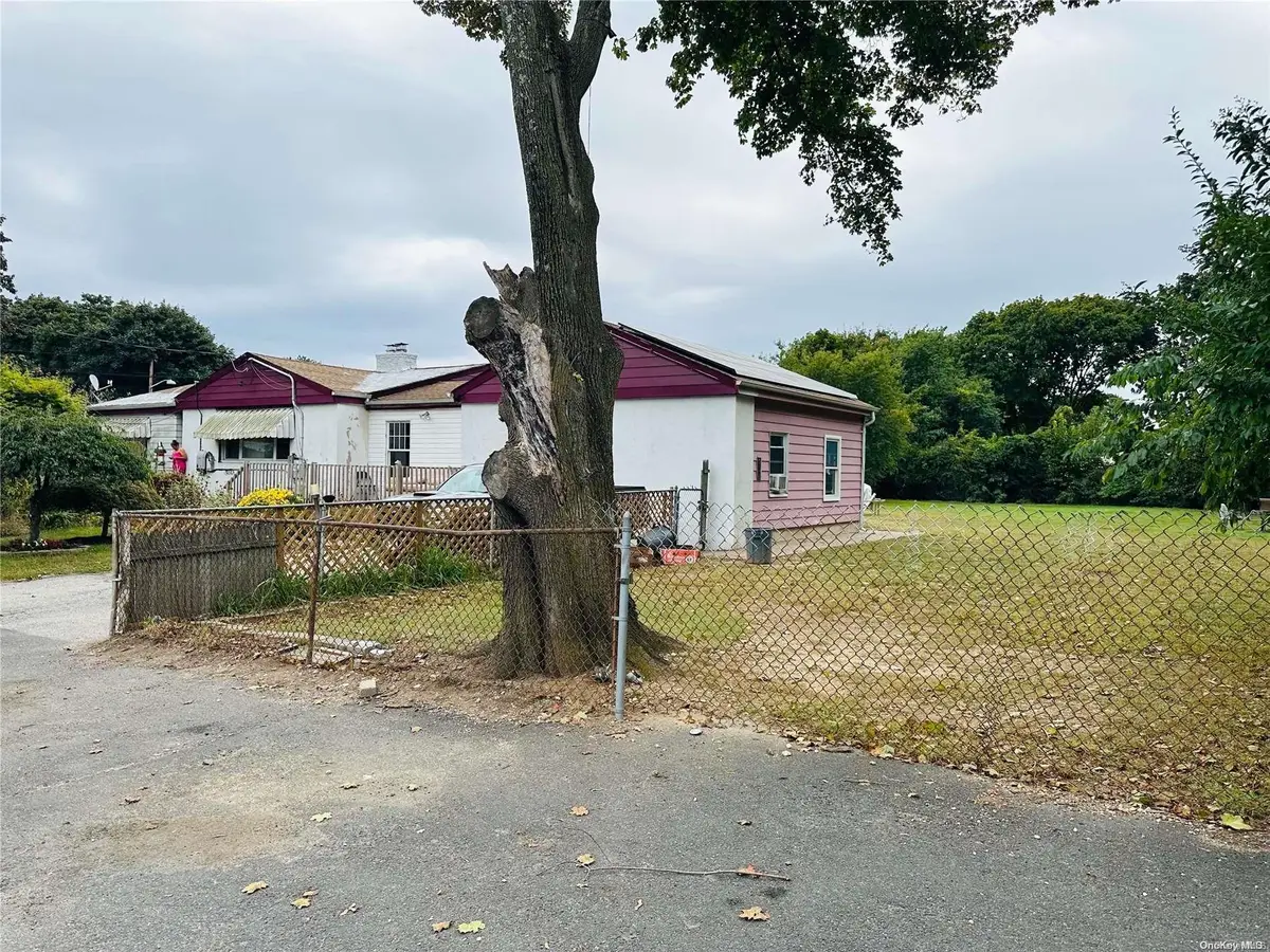 110 Brightside Avenue, Central Islip, NY 11722 - Image #1