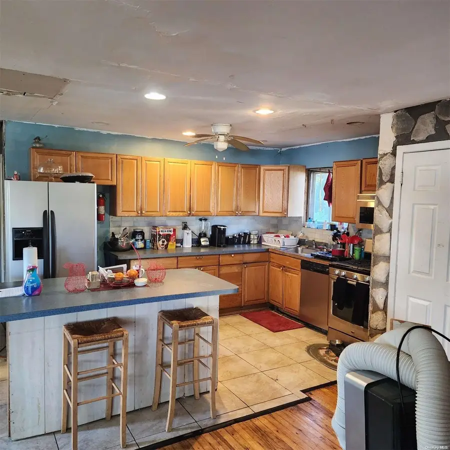 104 Frederick Avenue, Babylon, NY 11702 - Image #3