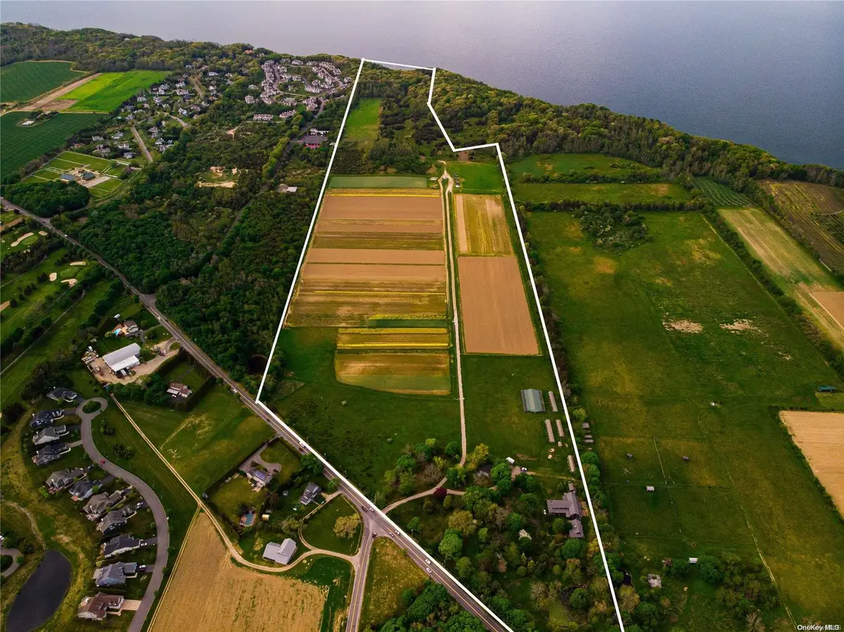 3994 Sound Avenue, Riverhead, NY 11901 - Image #1