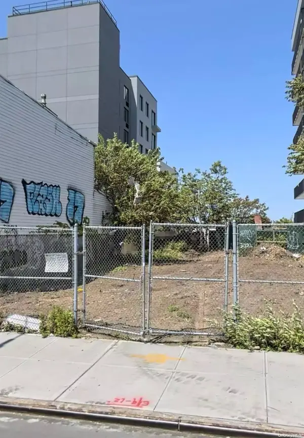 1905 A Atlantic Avenue #A, Brooklyn, NY 11233