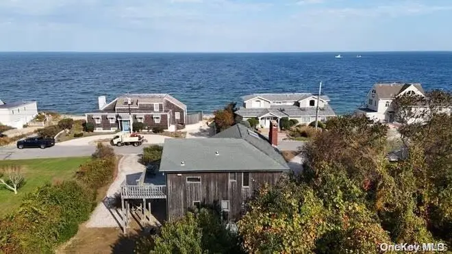 21 Captain Kidds Path, Montauk, NY 11954 - Image #2