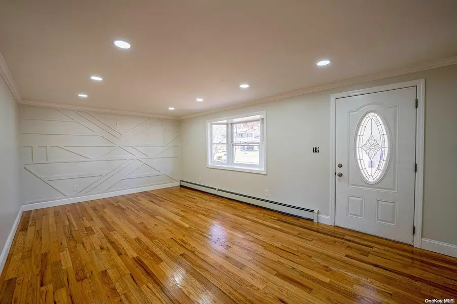 19 Cedar Ridge Drive, Ridge, NY 11961 - Image #3