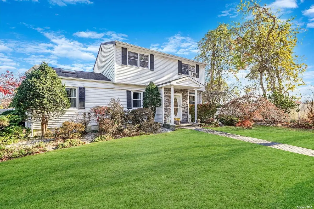 10 Marchant Drive, Saint James, NY 11780 - Image #1