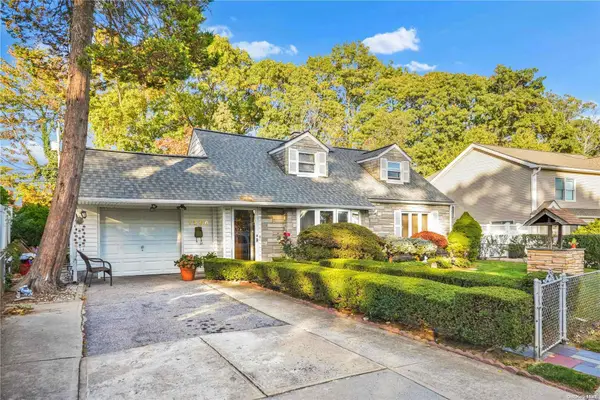 1260 Bretton Road, Valley Stream, NY 11580