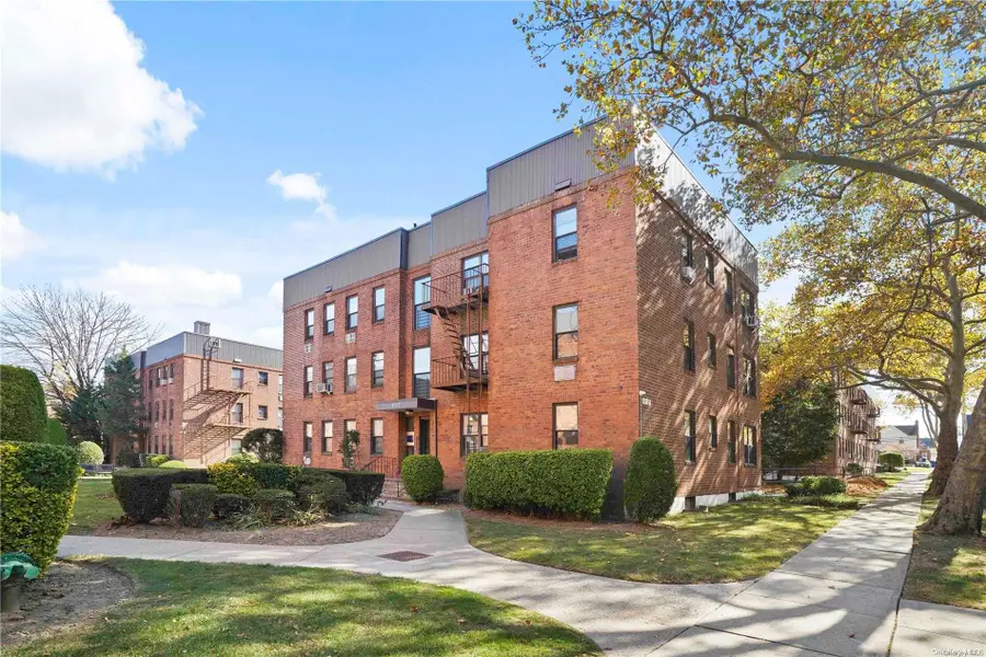 47-27 215 Place #1A, Bayside, NY 11361 - Image #2