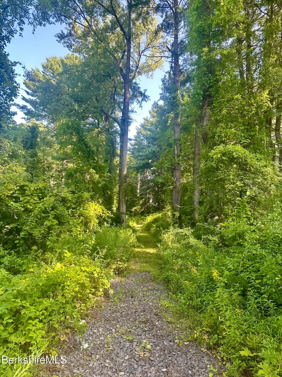 46 Seekonk Rd, Great Barrington, MA 01230 - Image #3