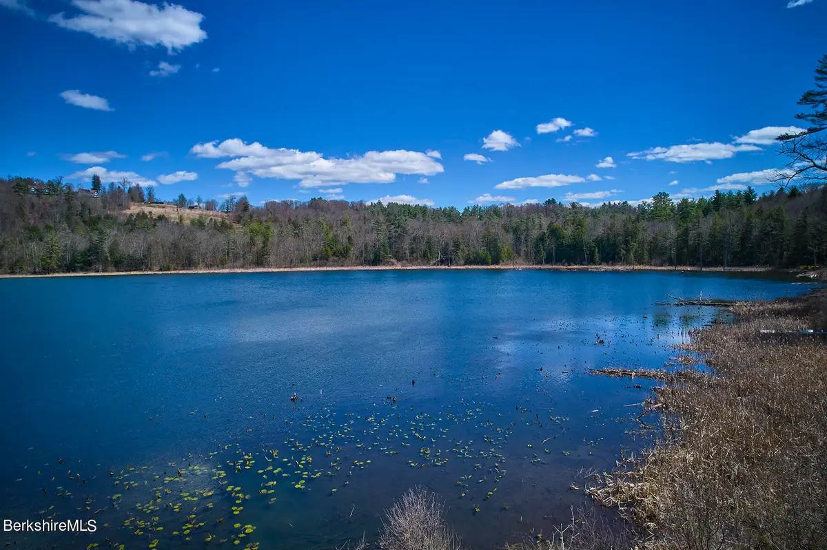 9 Wheatley Dr, Stockbridge, MA 01262 - #1