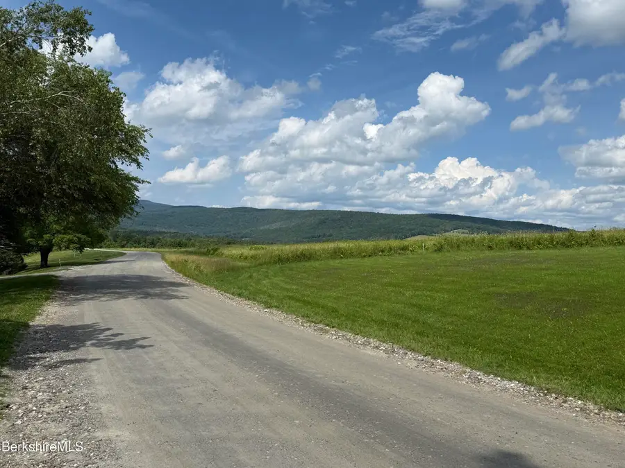 4 Upper Rd, Lanesborough, MA 01237 - Image #3