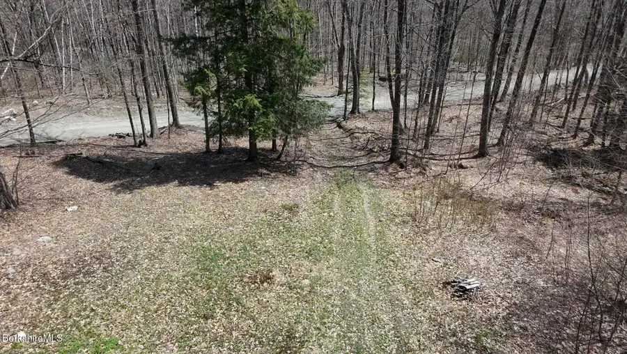 1 Old Orebed Rd, Lanesborough, MA 01237 - Image #3