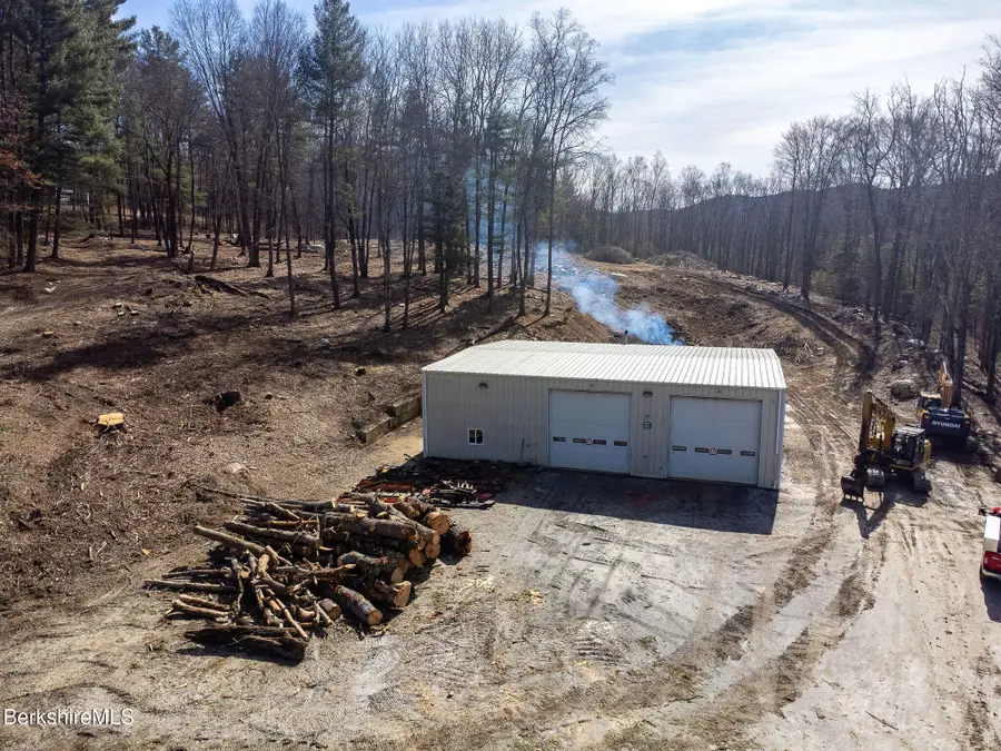 11 Roger Rd, Great Barrington, MA 01230 - Image #3