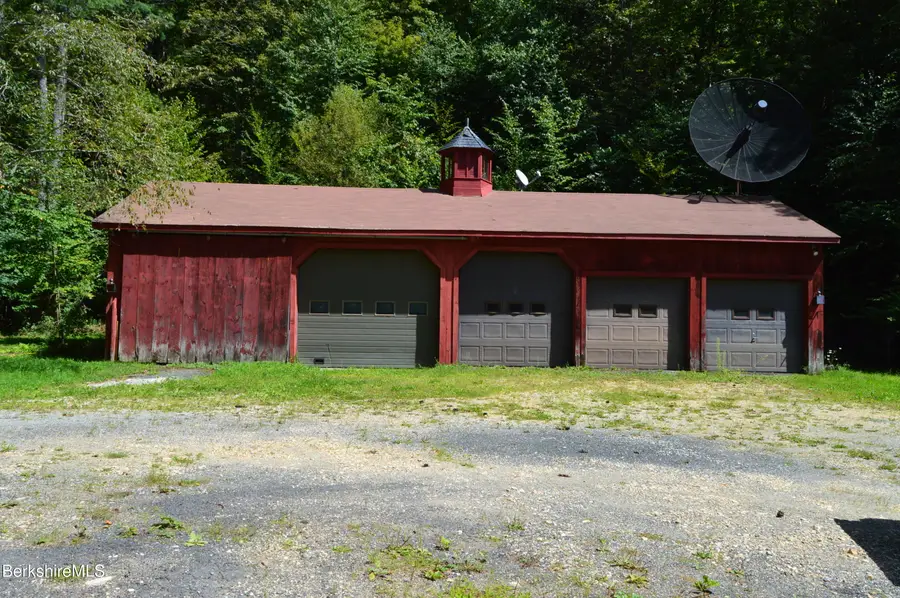 132 North Rd, Tolland, MA 01034 - Image #2