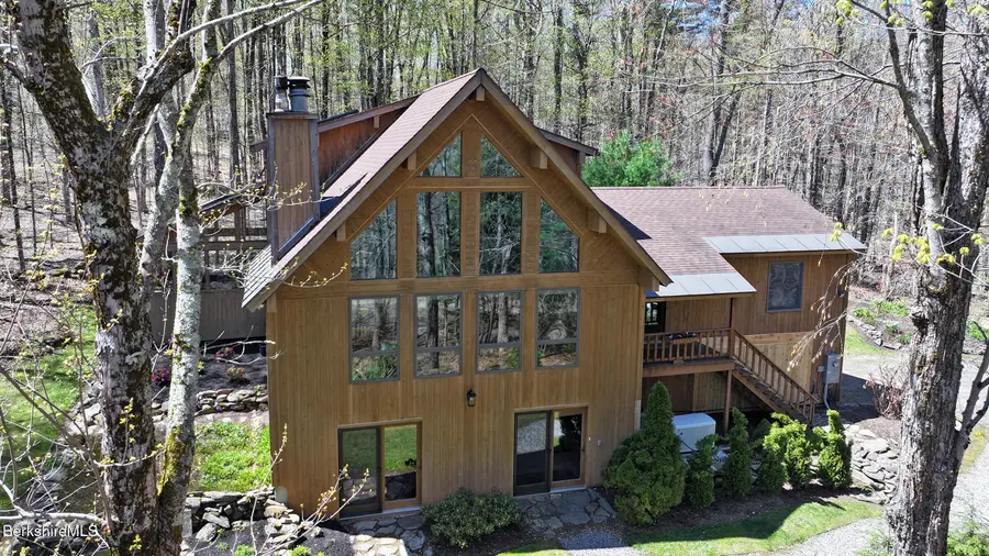 55 Mallard Dr, Becket, MA 01223 - Image #2