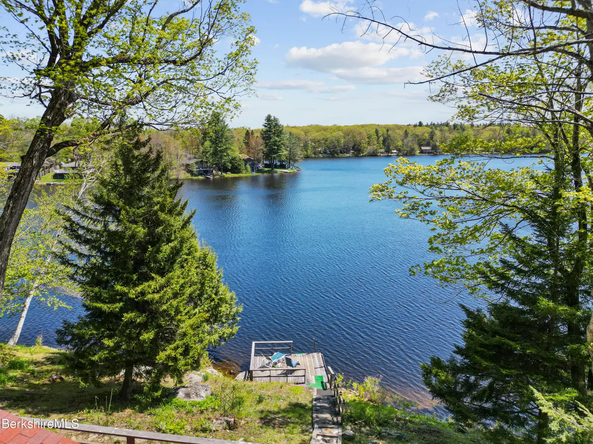 667 King Richard Dr, Becket, MA 01223 - Image #1