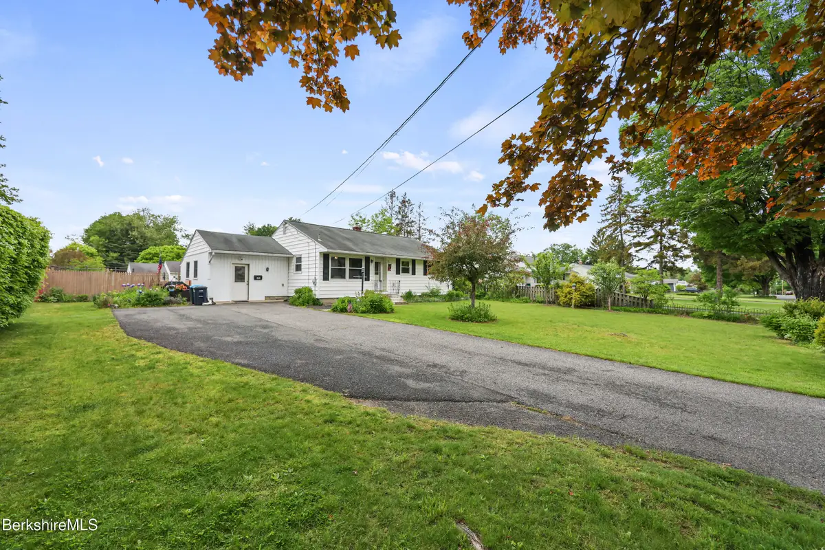 171 Harryel St, Pittsfield, MA 01201 - Image #1