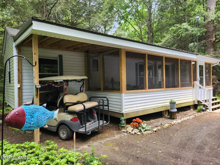 V8-J  759 North Main Rd, Otis, MA 01253 - Image #2