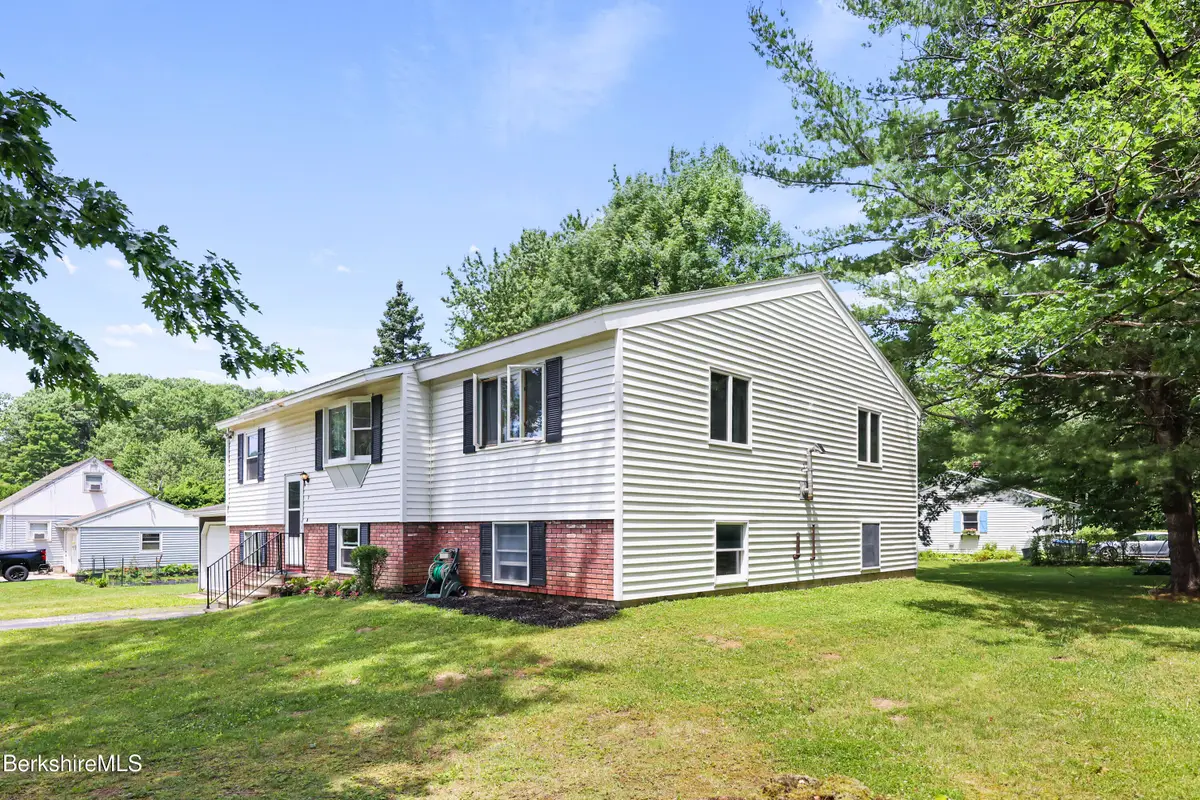 7 Grant St, Pittsfield, MA 01201 - #1