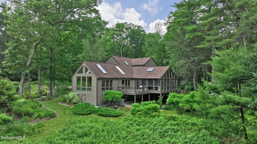 355 Adsit Crosby Rd, New Marlborough, MA 01230 - #3