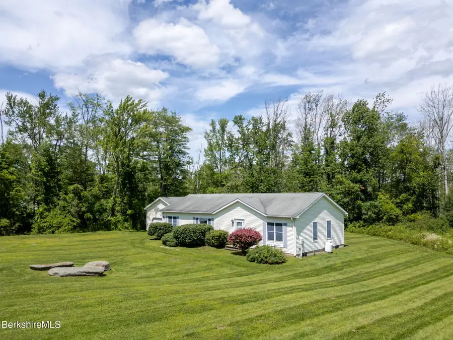 127 Old Joe Rd, Sheffield, MA 01257 - Image #2