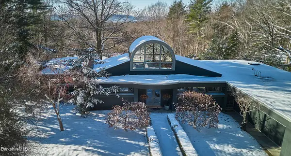 1333 Norfolk Rd, New Marlborough, MA 01259