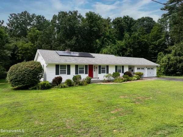 127 Lindley Ter, Williamstown, MA 01267