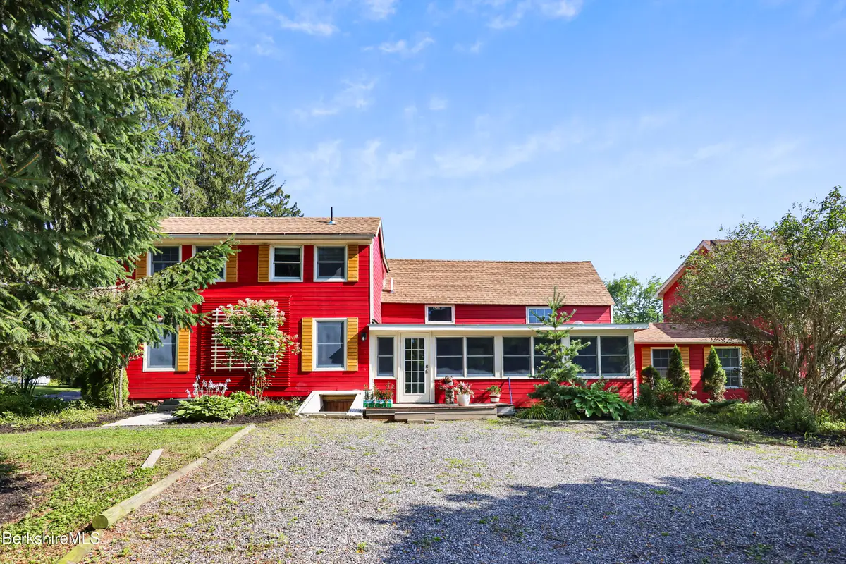 9 Castle Hill Rd, Stockbridge, MA 01262 - #1