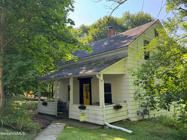 38 Wesleyan St, North Adams, MA 01247