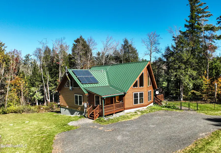 223 Silver Leaf Dr, Becket, MA 01223 - Image #3