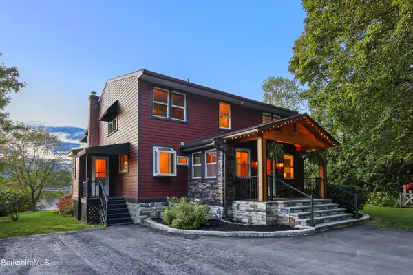 619 Lakeway Dr, Pittsfield, MA 01201